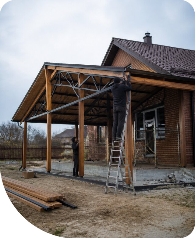 Пристройка навеса к дому и участку в Лесосибирске под ключ